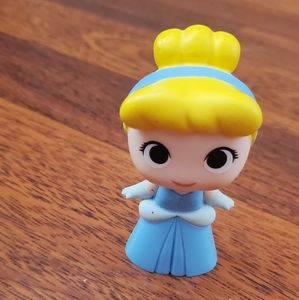 Cinderella mini funko